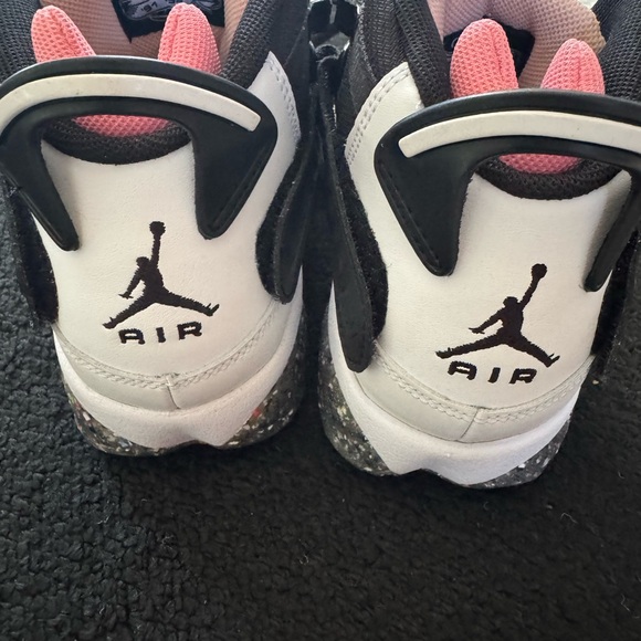 Jordan - Picture 5 of 7